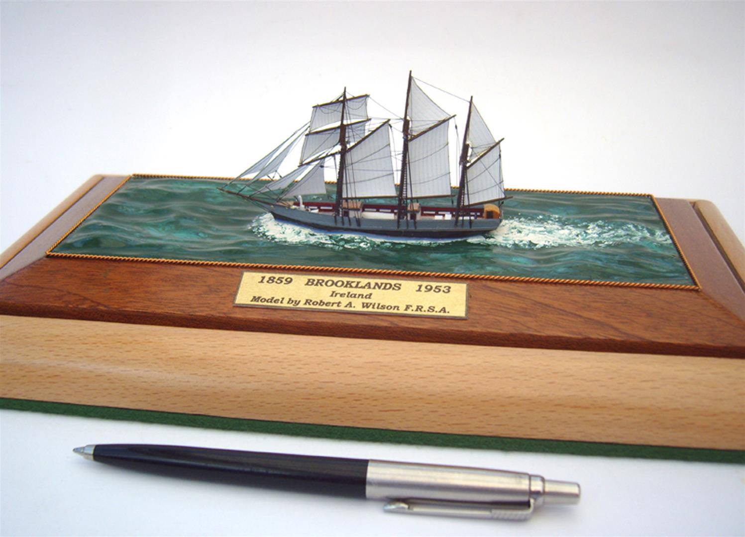 kativ.eu /ivohobby/Ships/water diorama/